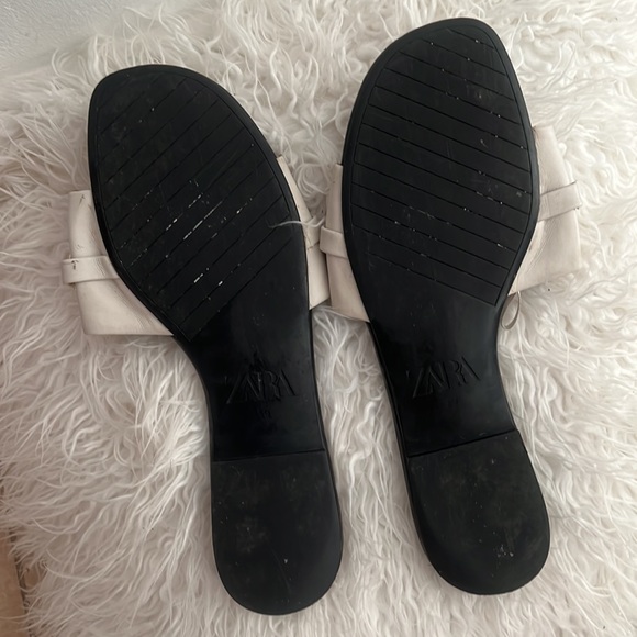 Zara Chain Trim Low Heeled Sandals - Picture 5 of 5